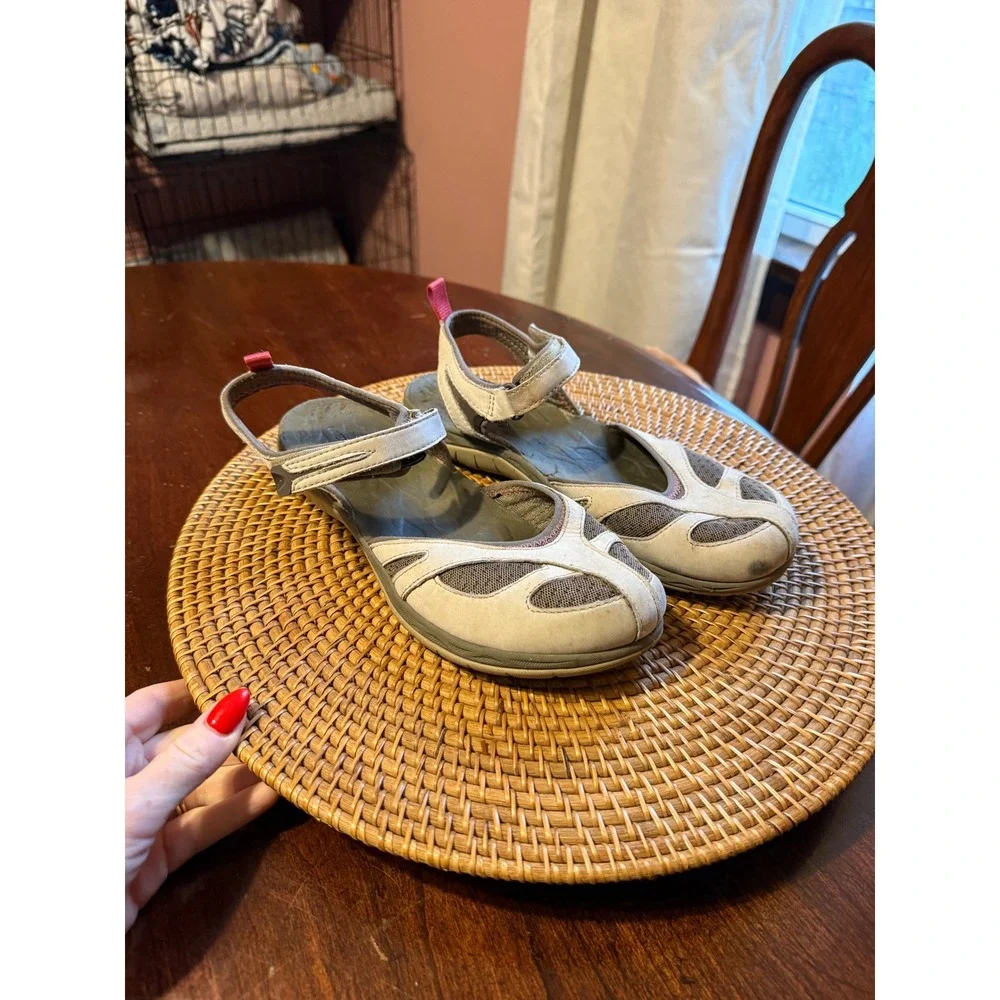 Merrell Aluminum Womens Sport Sandals Tan Grey Pink J37484 Size 8 Mary Jane